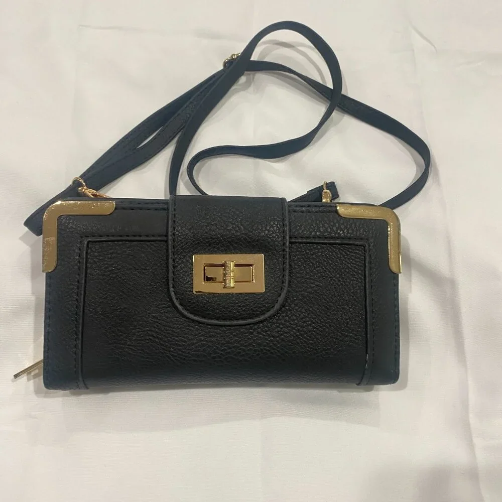 Bottari USA Crossbody Wallet Purse Turnlock Gold Hardware Black OS - Picture 3 of 11